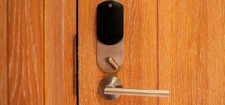 Automatic Locking Door Knob East Rancho Dominguez